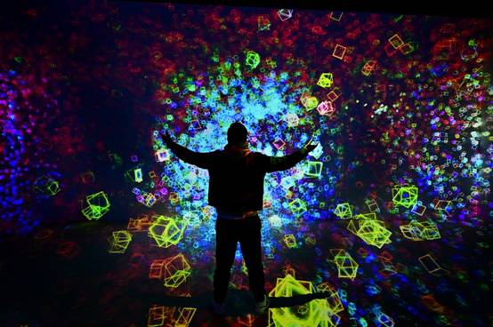 ˵��: E:\2024�깤��/��չ����/��Ӱ������/11��1��ý��Ӵ���/�þ�������ý���زİ�1102/�޾��ñ�/02 ��ƬͼƬ��/Mutation Cubes + Silhouette.jpg